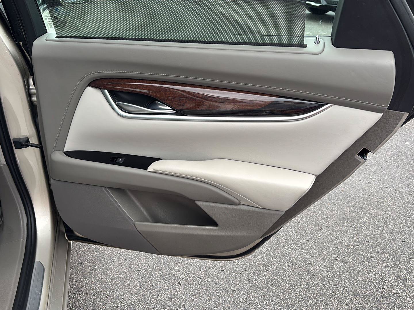 Used 2014 Cadillac XTS Platinum AWD/4WD image 22