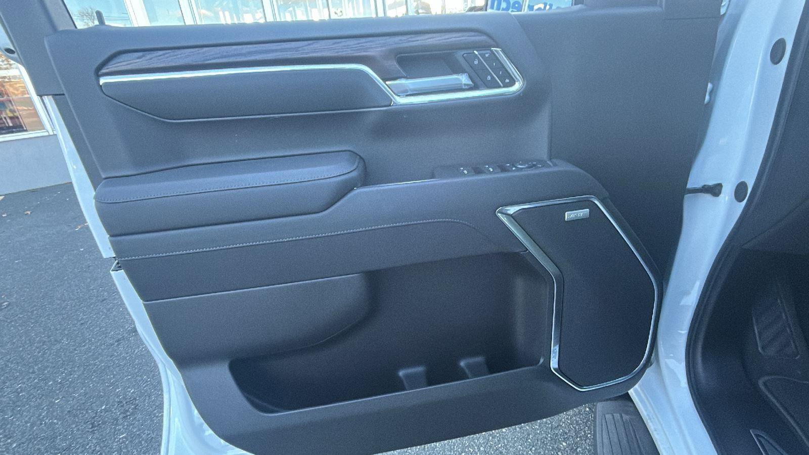 New 2026 GMC Sierra 1500 SLT w/ SLT Premium Plus Package image 15