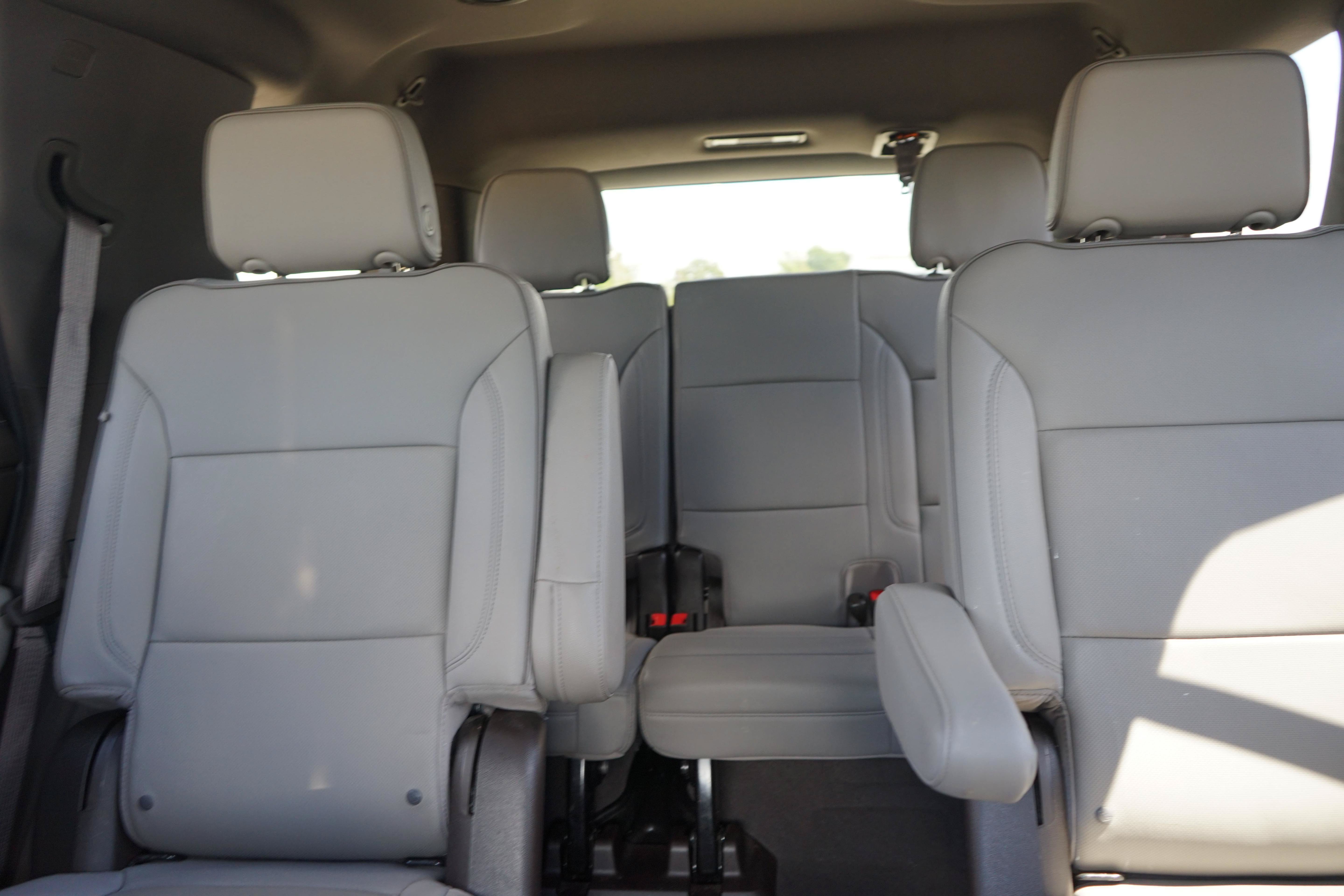 Used 2024 GMC Yukon SLT w/ SLT Luxury Package AWD/4WD image 19