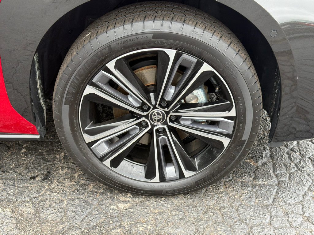 Used 2024 Toyota bZ4X FWD image 14