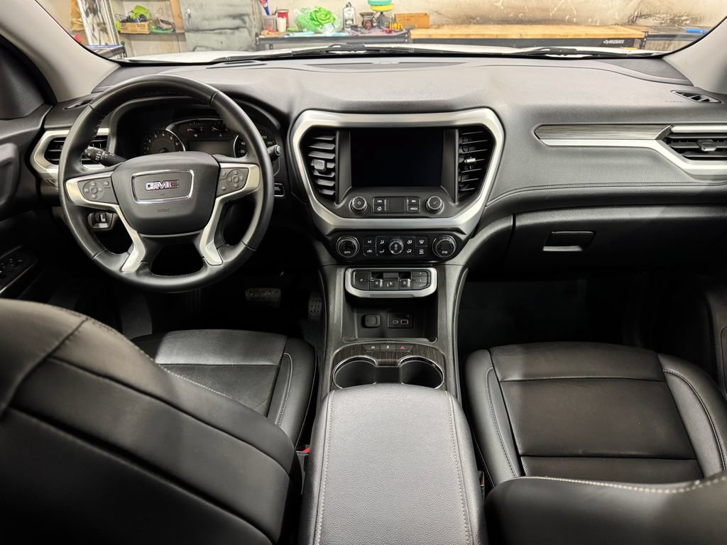 Used 2023 GMC Acadia SLT AWD/4WD image 17