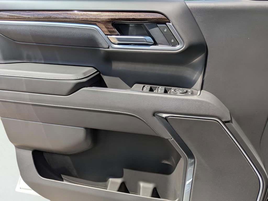 New 2026 GMC Sierra 1500 Elevation image 11