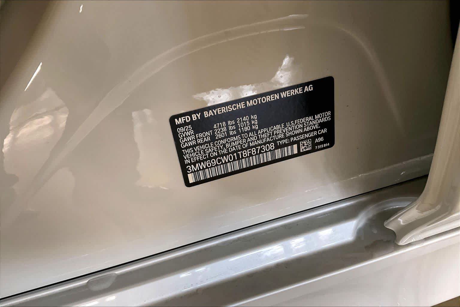 Used 2026 BMW 330i Sedan w/ Premium Package RWD image 18