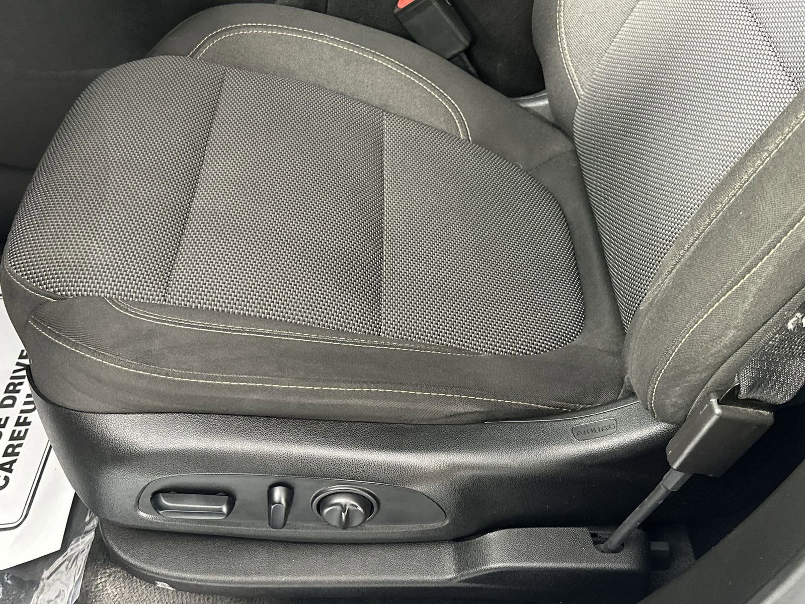 Used 2019 Chevrolet Traverse LT FWD image 12