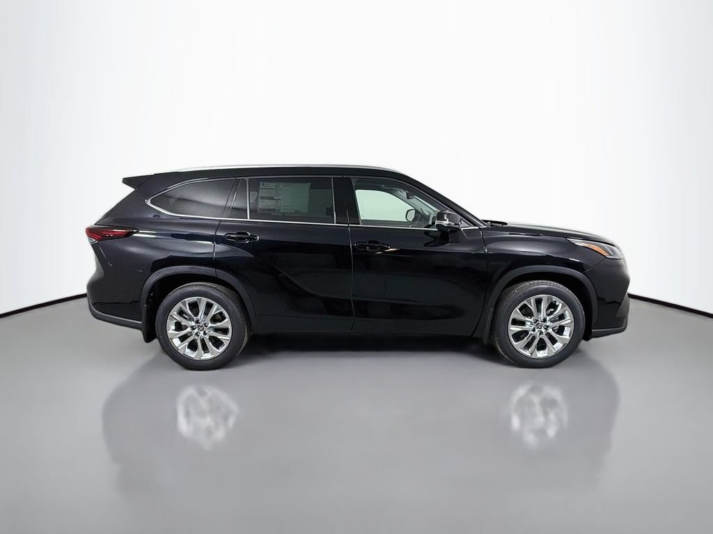 New 2026 Toyota Highlander Limited AWD/4WD image 4