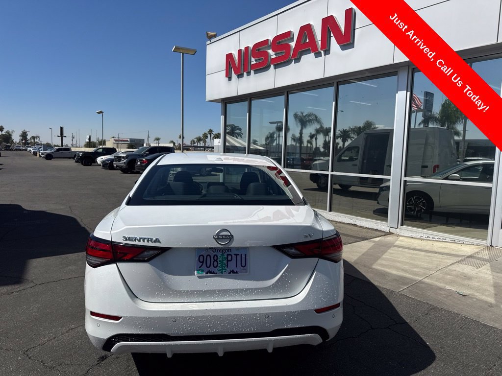 Used 2024 Nissan Sentra SV FWD image 3