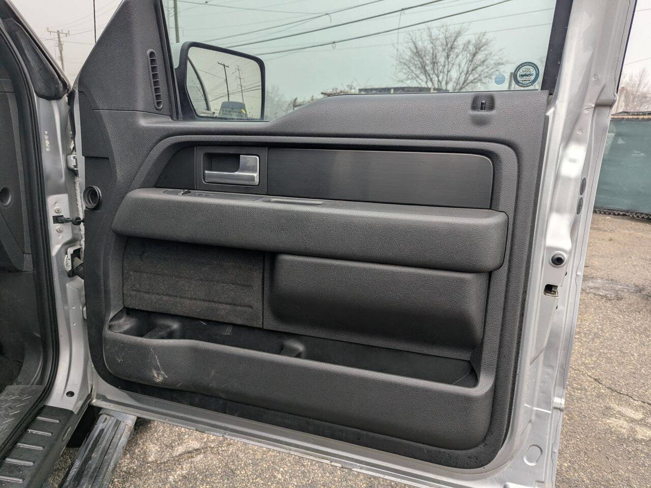 Used 2013 Ford F150 FX4 w/ FX Appearance Pkg image 9