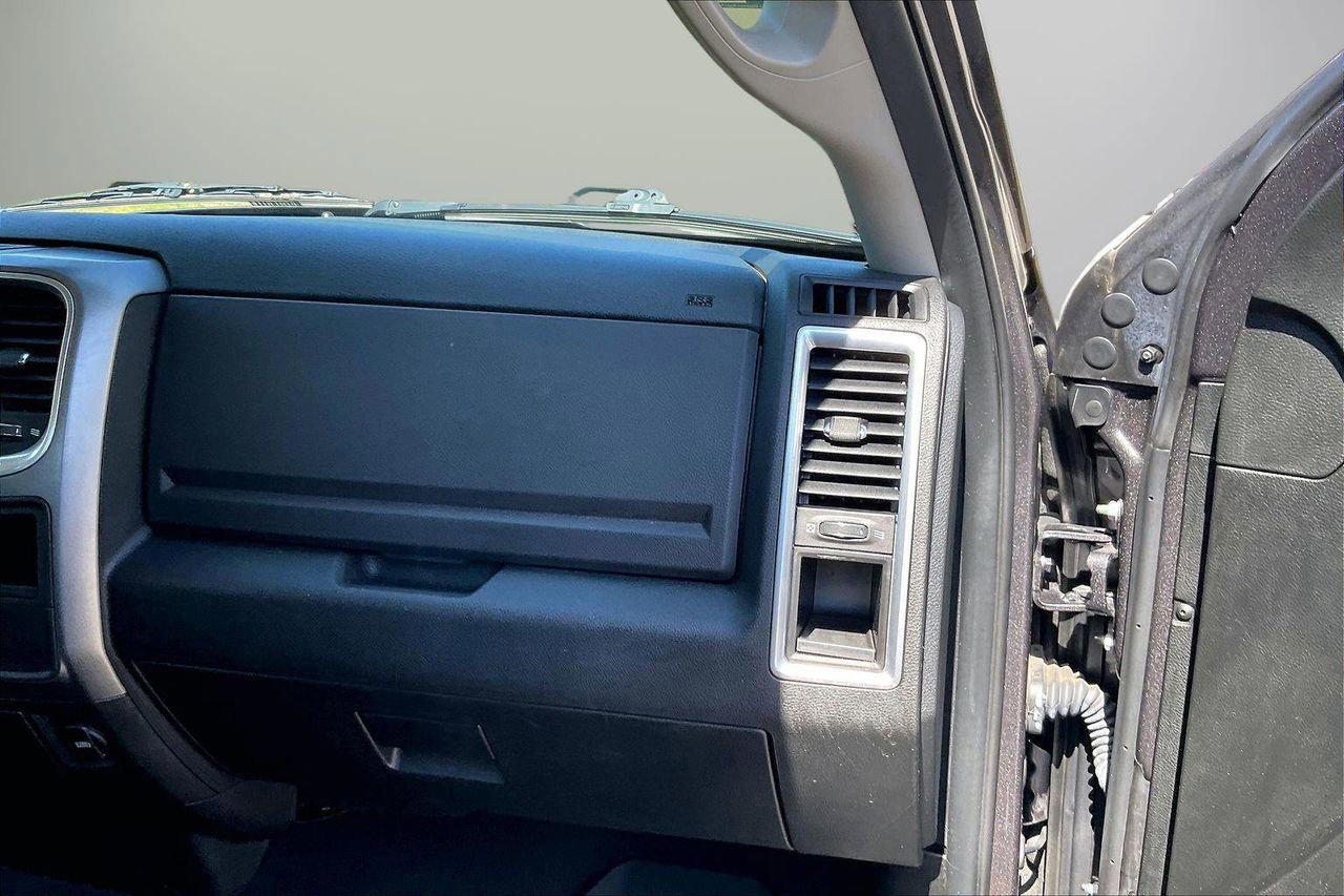 Certified 2024 RAM 1500 Classic SLT AWD/4WD image 19