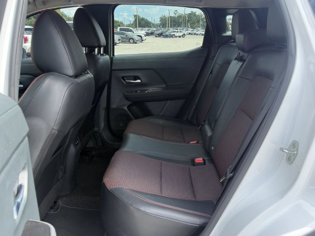 Used 2025 Nissan Kicks SR FWD image 13