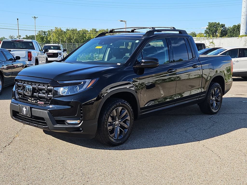 Used 2025 Honda Ridgeline Sport image 2