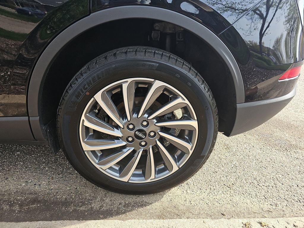 Used 2023 Lincoln Corsair Reserve image 30