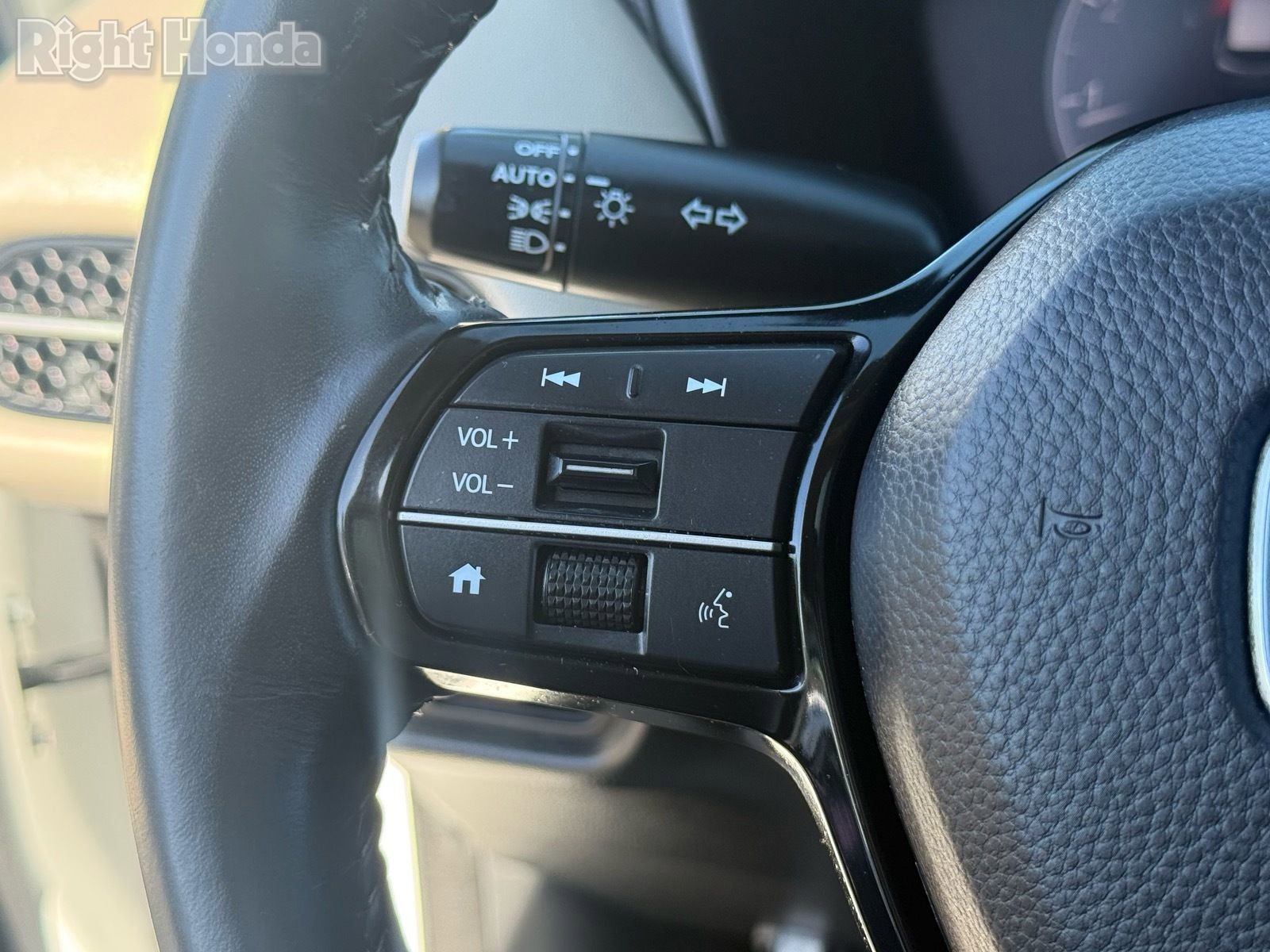 Used 2023 Honda HR-V EX-L image 17