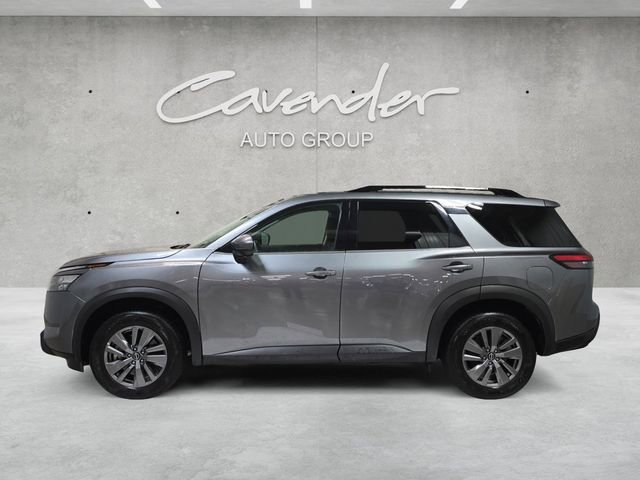 Used 2025 Nissan Pathfinder SV FWD image 13