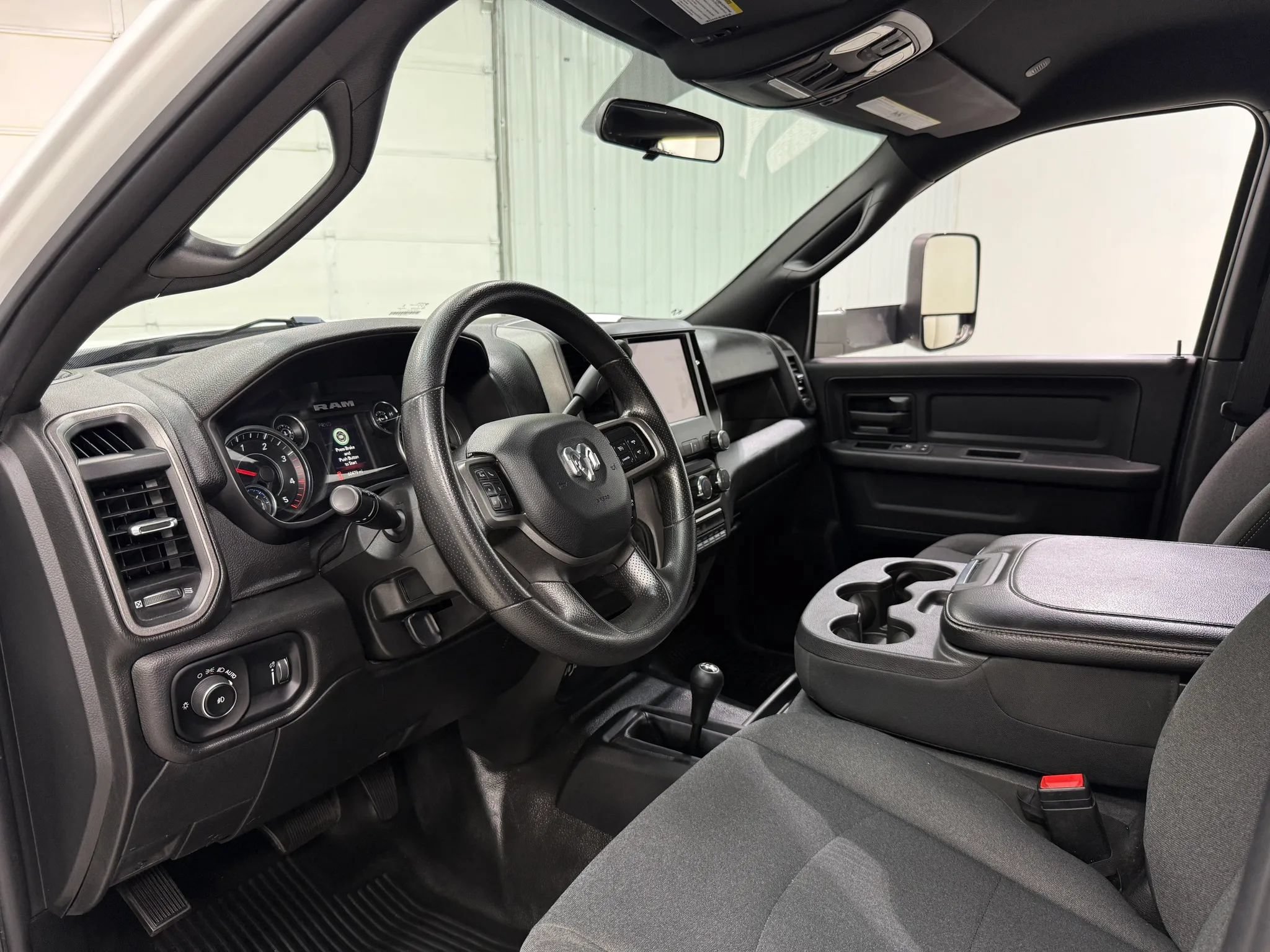Used 2022 RAM 3500 Tradesman w/ Chrome Appearance Group AWD/4WD image 12