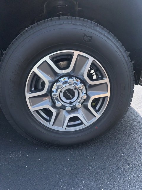 New 2025 Ford F250 XLT image 19