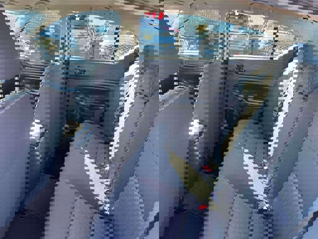 Used 2025 Nissan Altima 2.5 S image 10