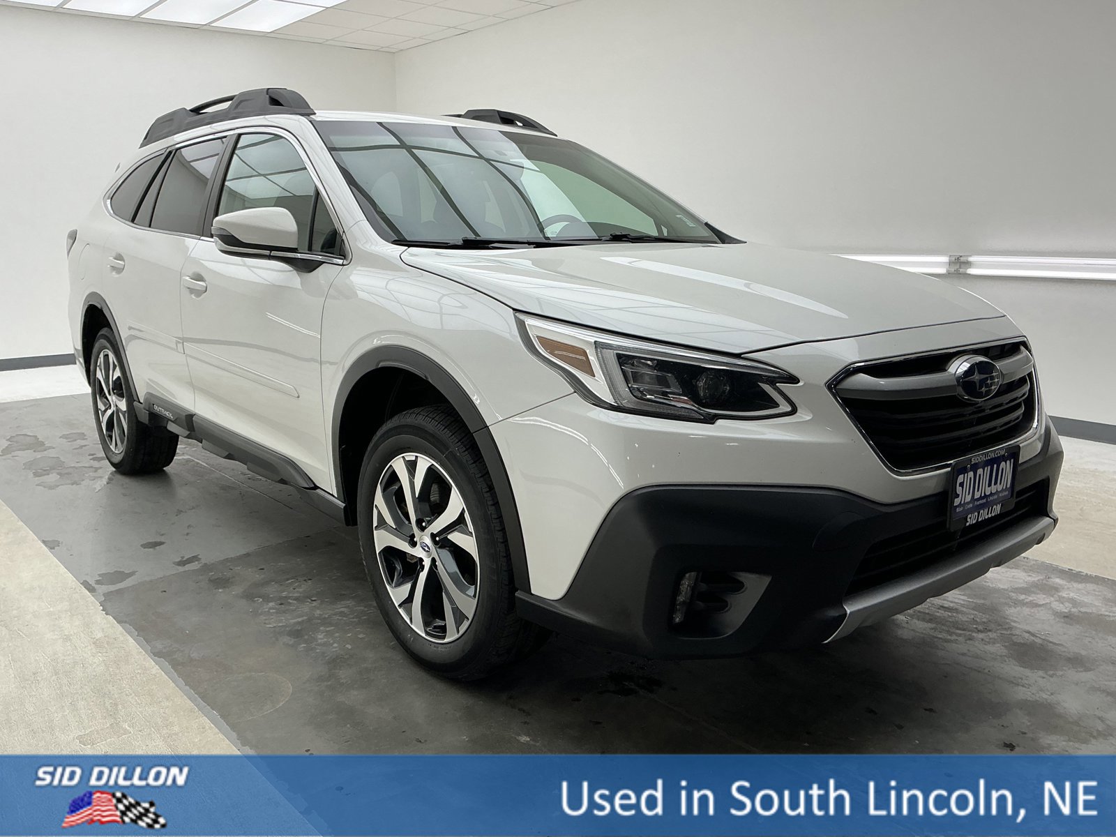 Used 2020 Subaru Outback Limited image 3
