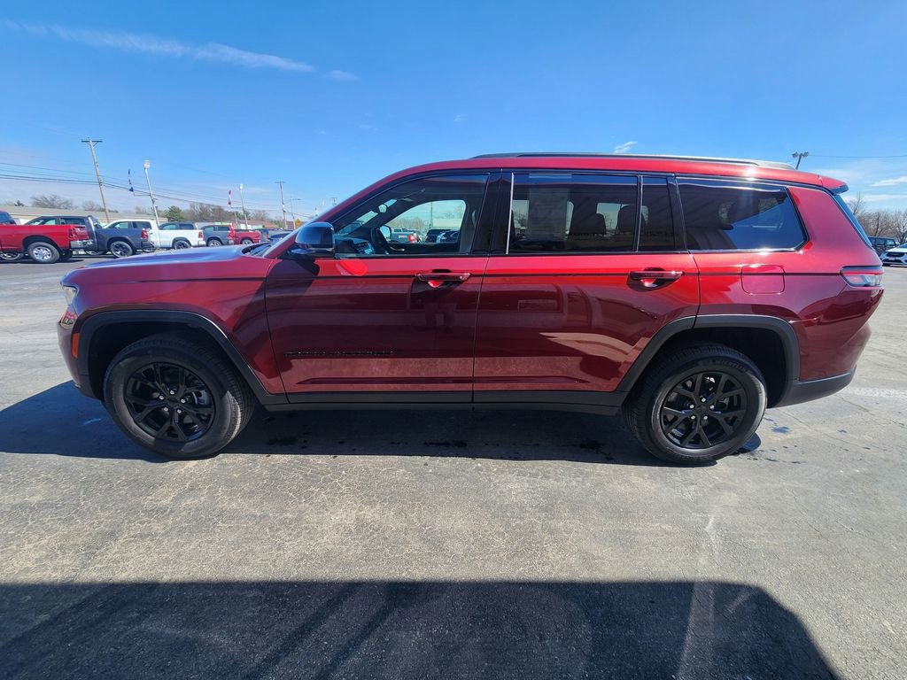 Used 2024 Jeep Grand Cherokee L Altitude image 6