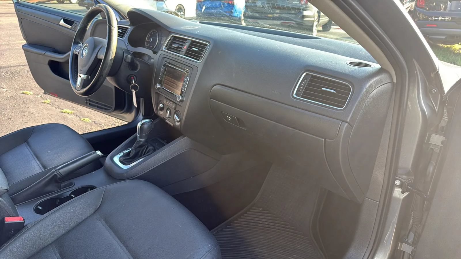 Used 2012 Volkswagen Jetta SE FWD image 10
