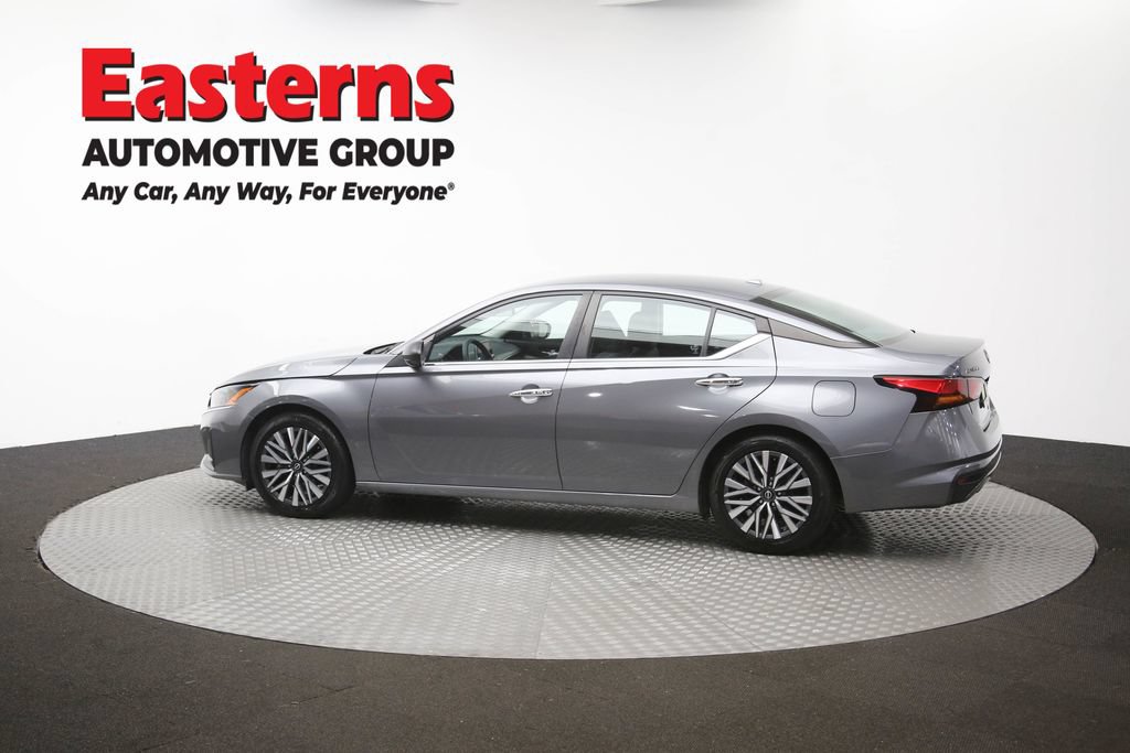 Used 2024 Nissan Altima 2.5 SV FWD image 61