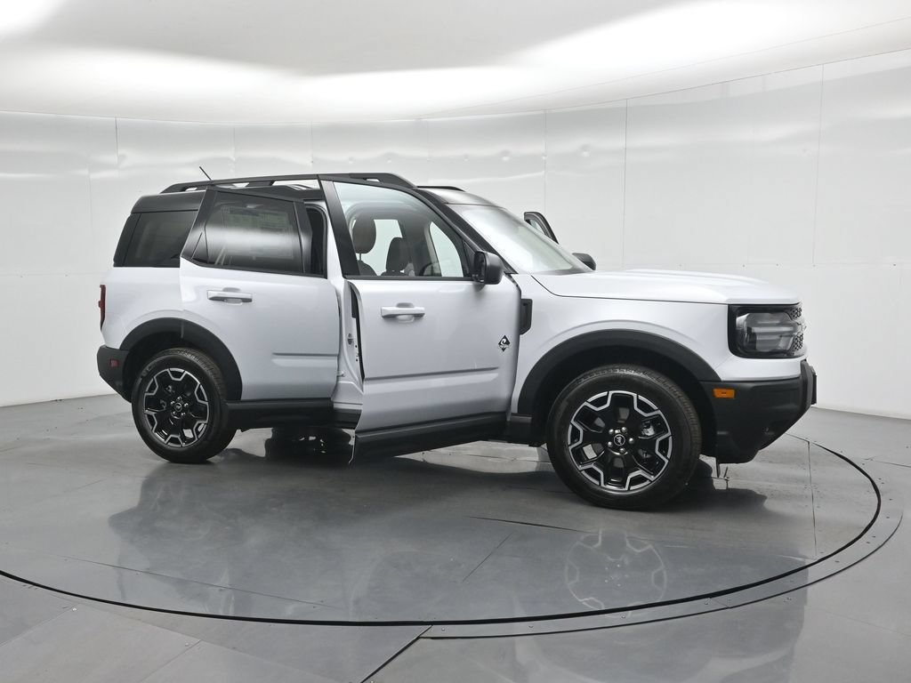 New 2026 Ford Bronco Sport Outer Banks AWD/4WD image 18