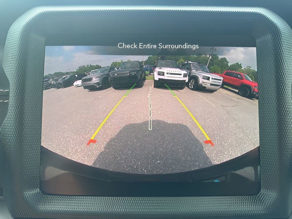 Used 2022 Jeep Wrangler Unlimited Sahara w/ Safety Group image 19