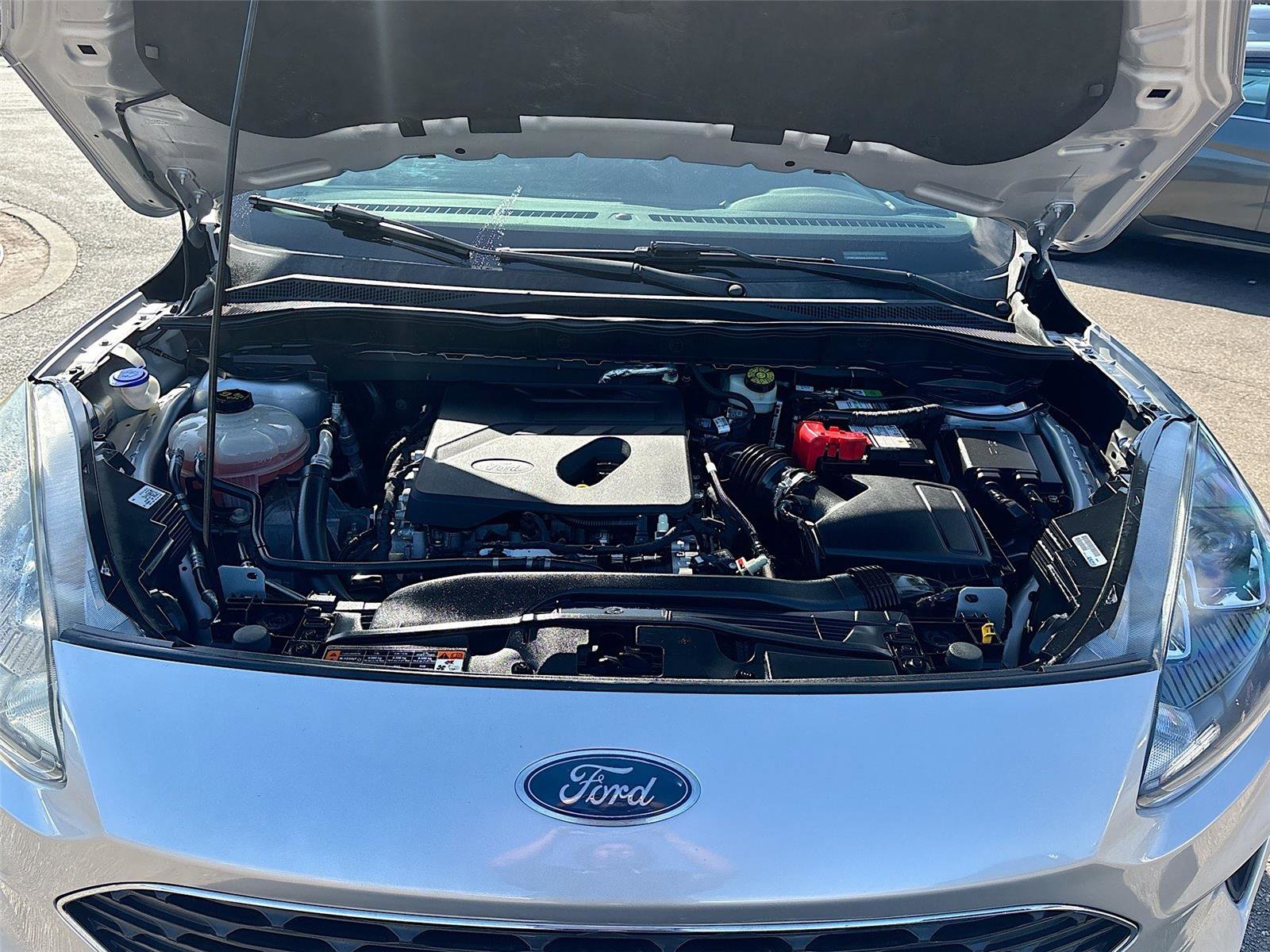 Used 2020 Ford Escape SE image 30