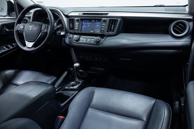 Used 2017 Toyota RAV4 Limited image 25