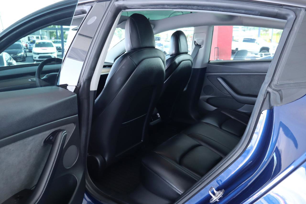 Used 2022 Tesla Model 3 Long Range image 28
