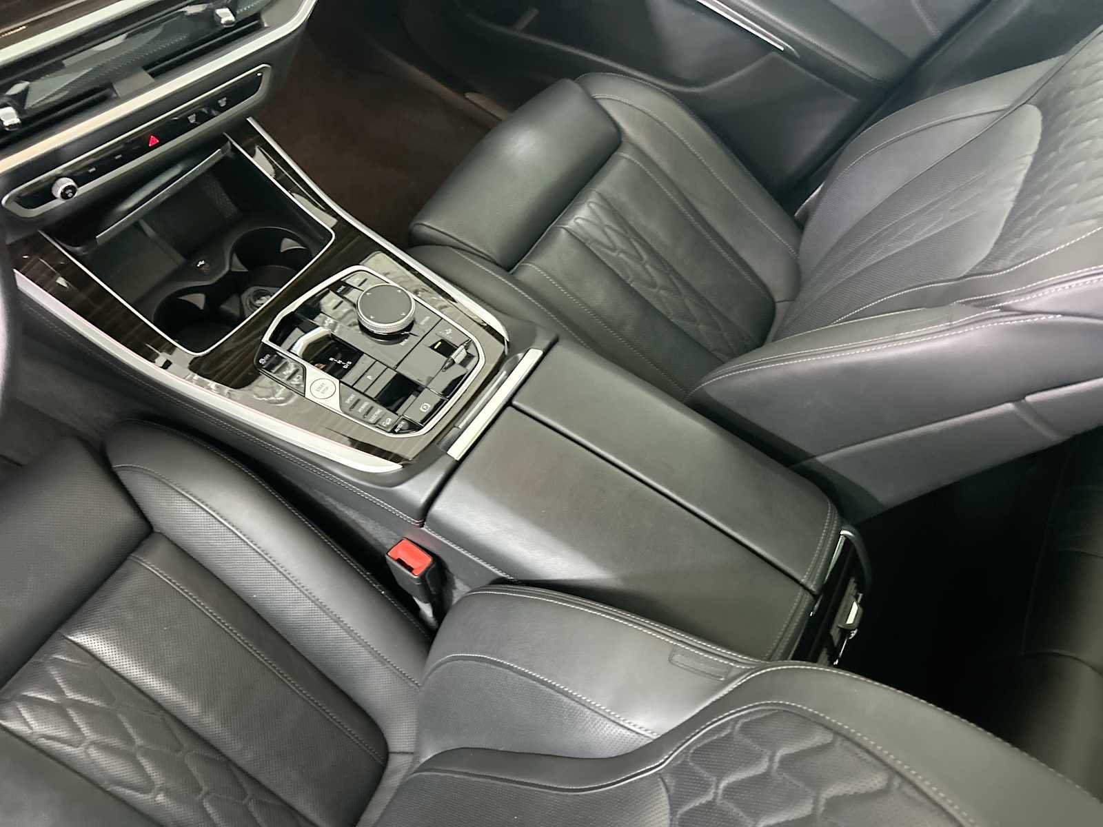 Used 2025 BMW X5 xDrive50e image 23