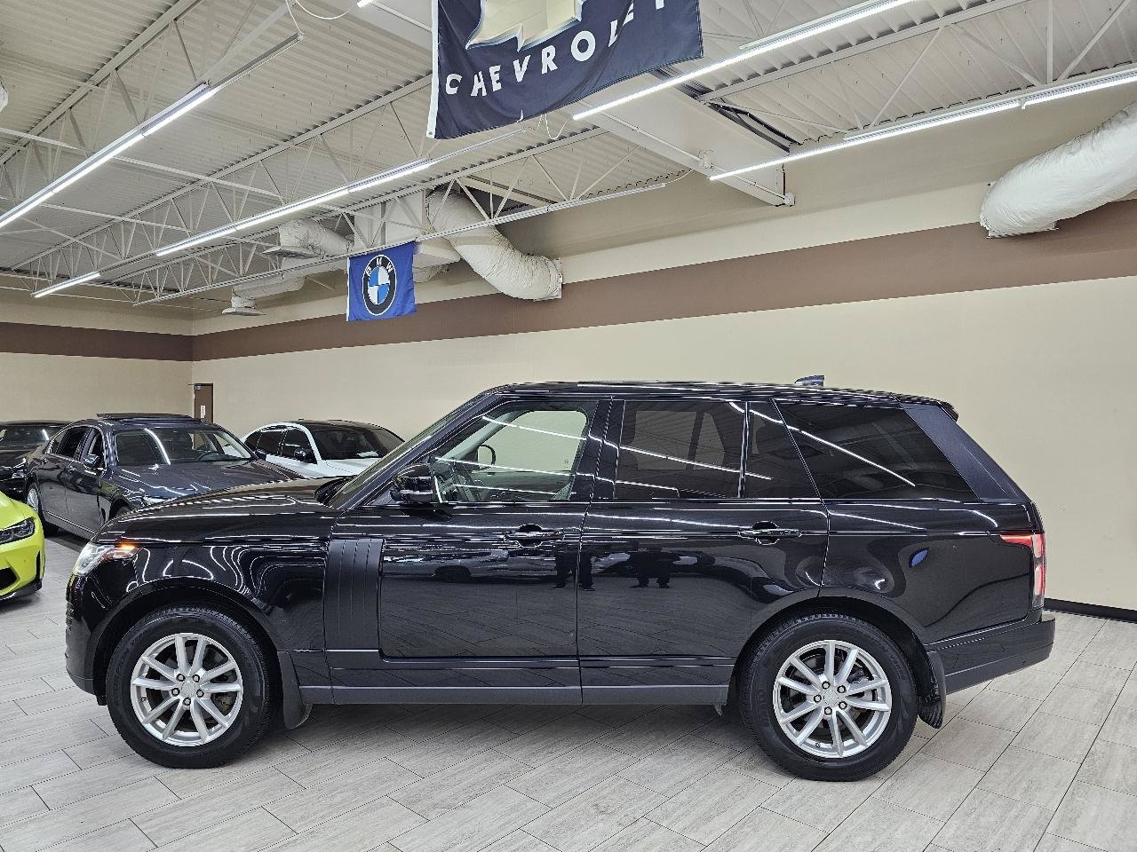 Used 2018 Land Rover Range Rover HSE AWD/4WD image 10
