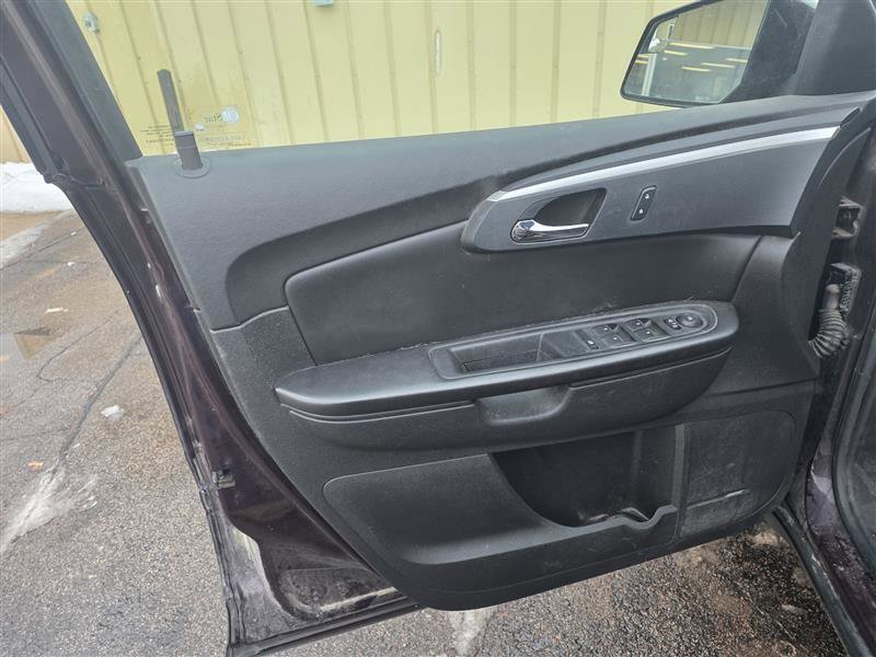 Used 2010 Chevrolet Traverse LT w/ Personal Connectivity Package image 14