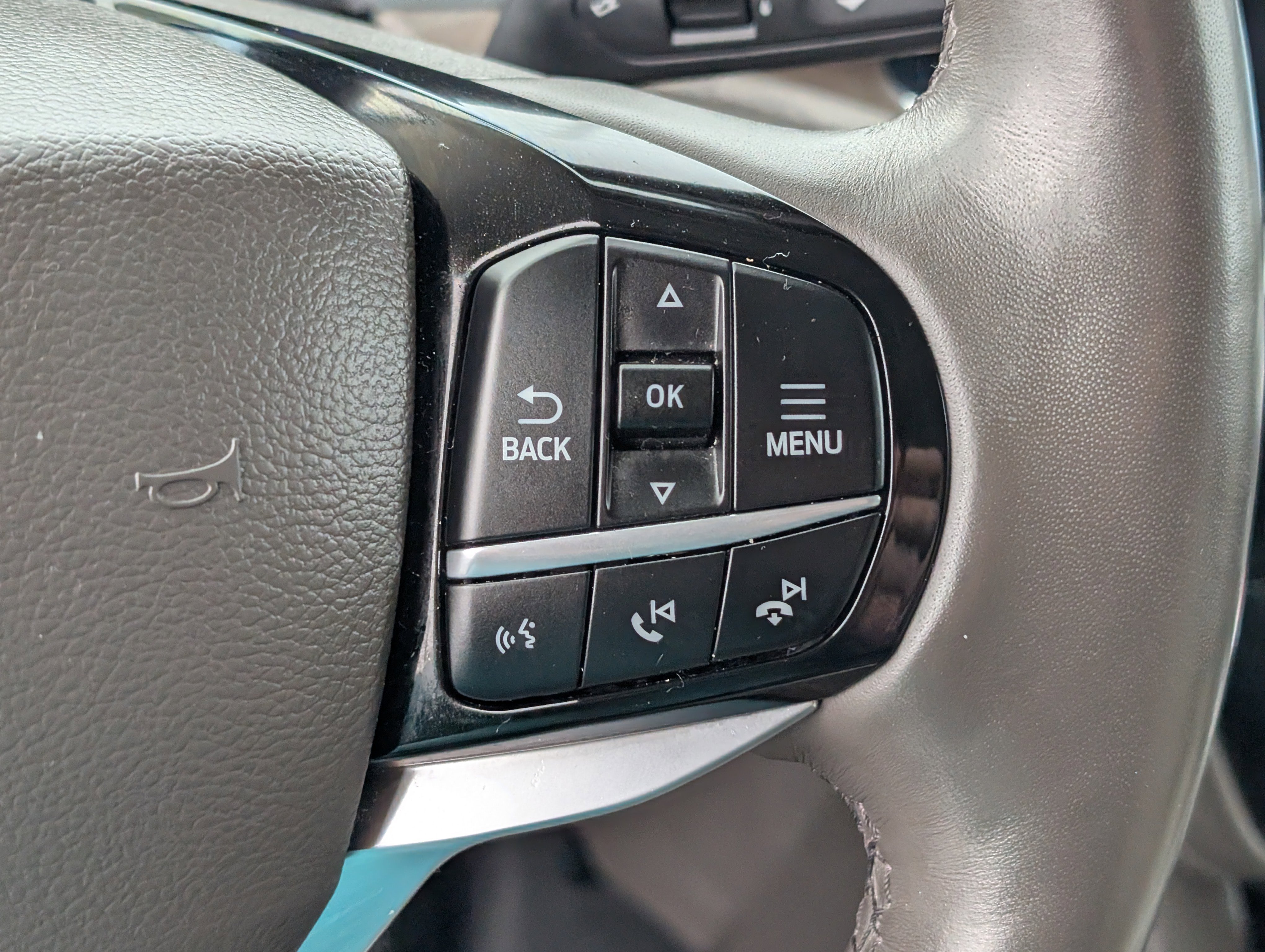 Used 2022 Ford Explorer Platinum w/ Equipment Group 601A image 21