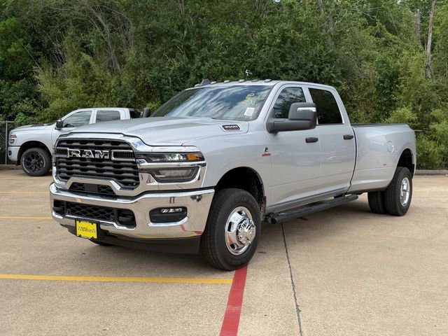 New 2026 RAM 3500 Tradesman AWD/4WD image 4