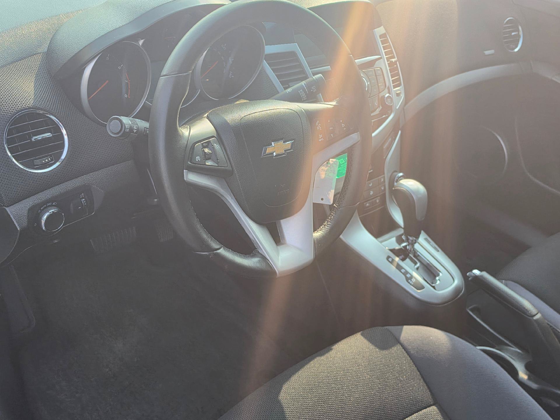 Used 2014 Chevrolet Cruze LT w/ All-Star Edition FWD image 7