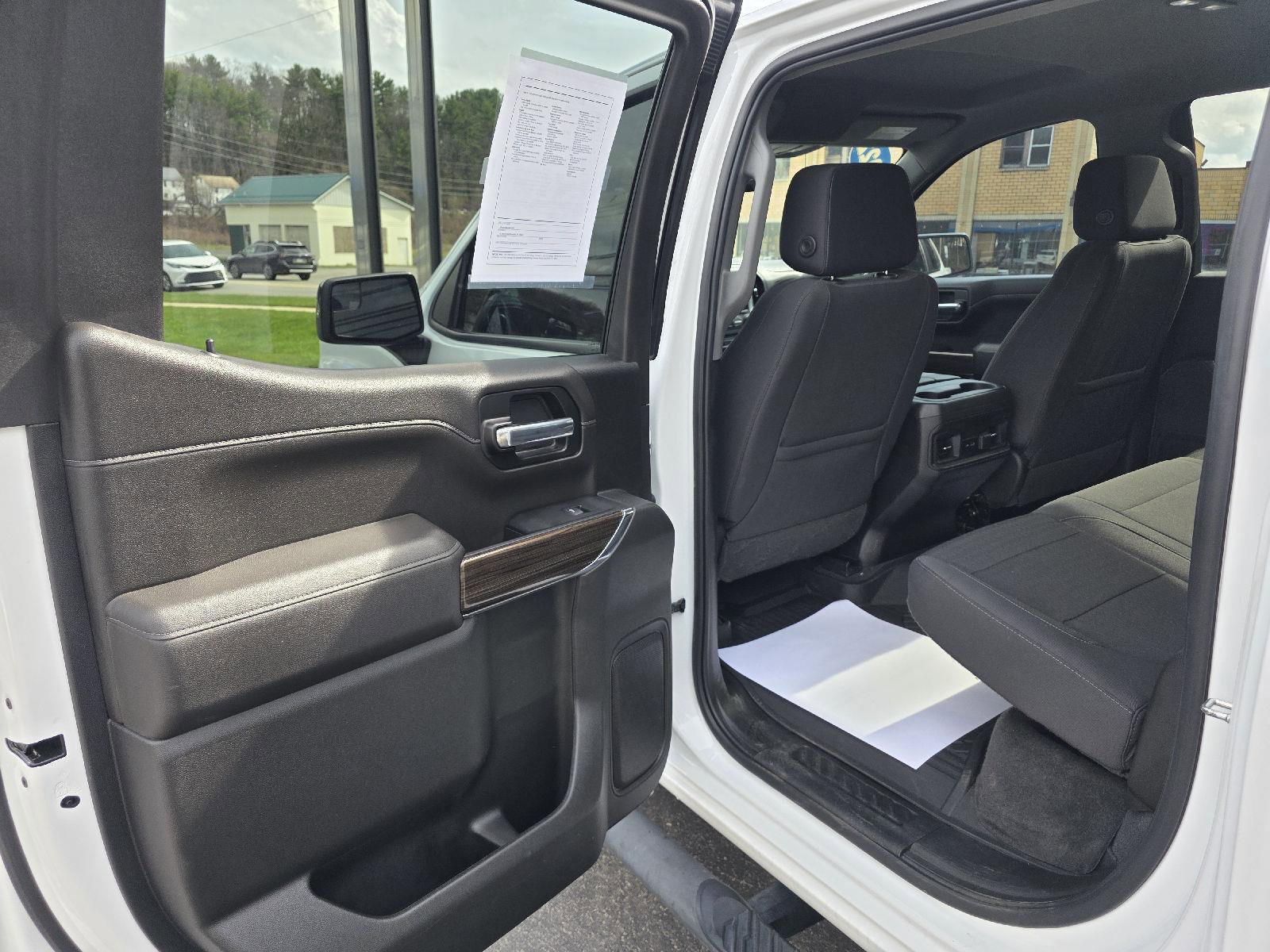 Used 2022 Chevrolet Silverado 1500 LT Trail Boss w/ Bed Protection Package AWD/4WD image 18