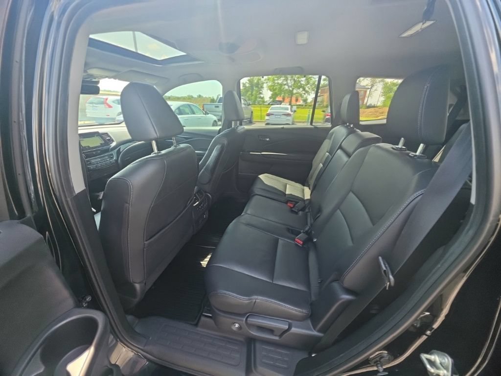Used 2020 Honda Pilot Touring image 28