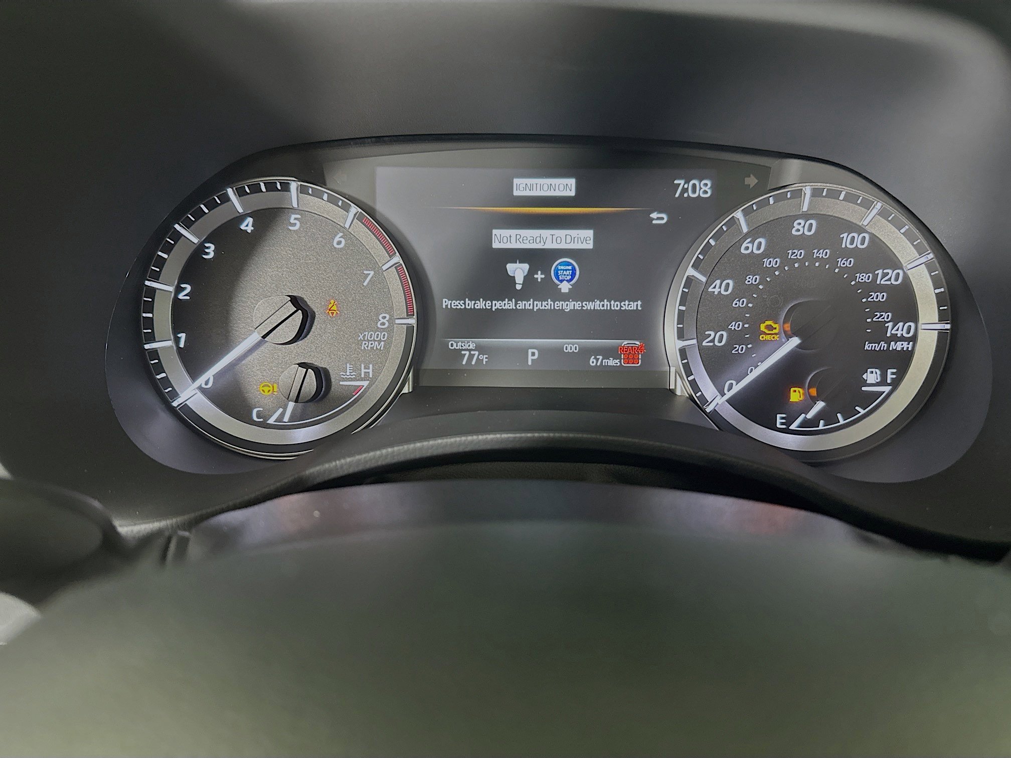 Used 2025 Toyota Highlander LE FWD image 19