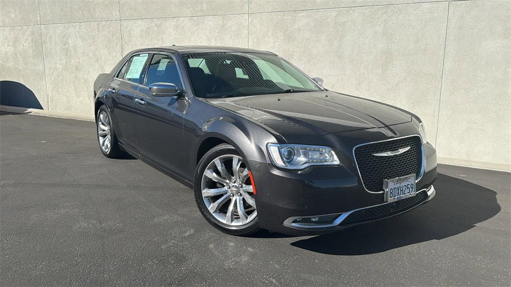Used 2018 Chrysler 300 Limited w/ Safetytec Plus Group