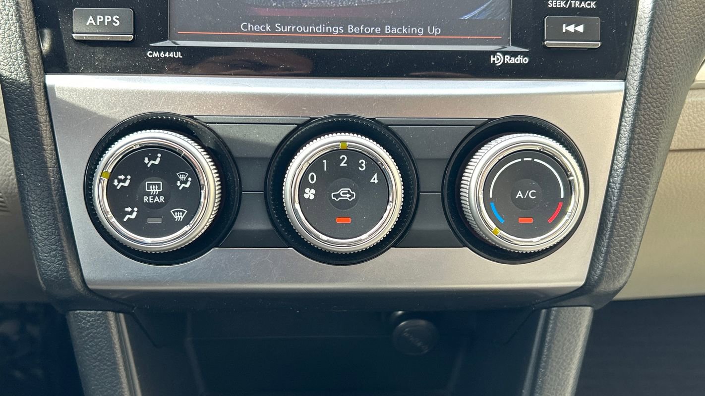 Used 2015 Subaru Crosstrek 2.0i Premium image 26