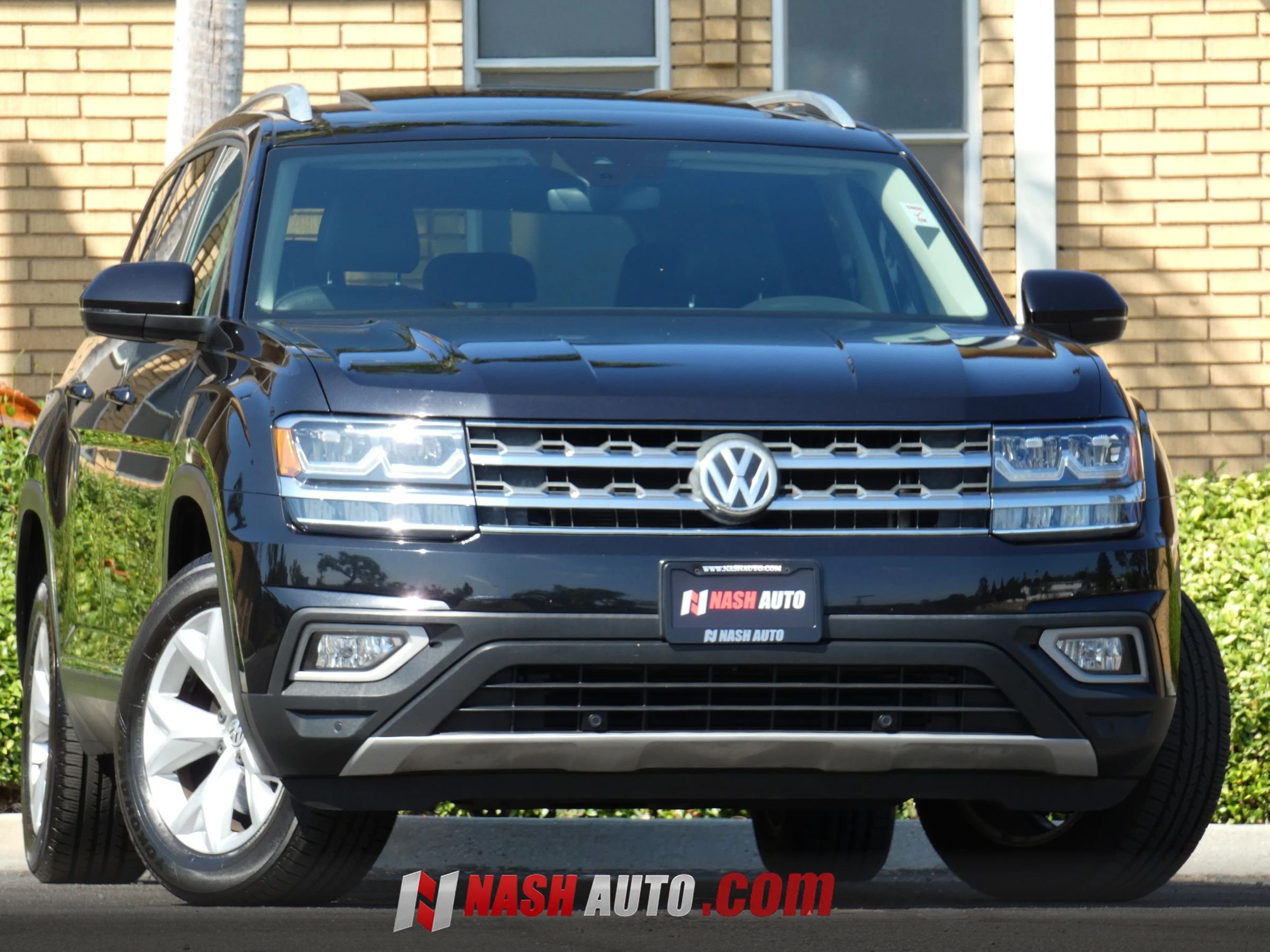 Used 2018 Volkswagen Atlas SEL AWD/4WD image 3