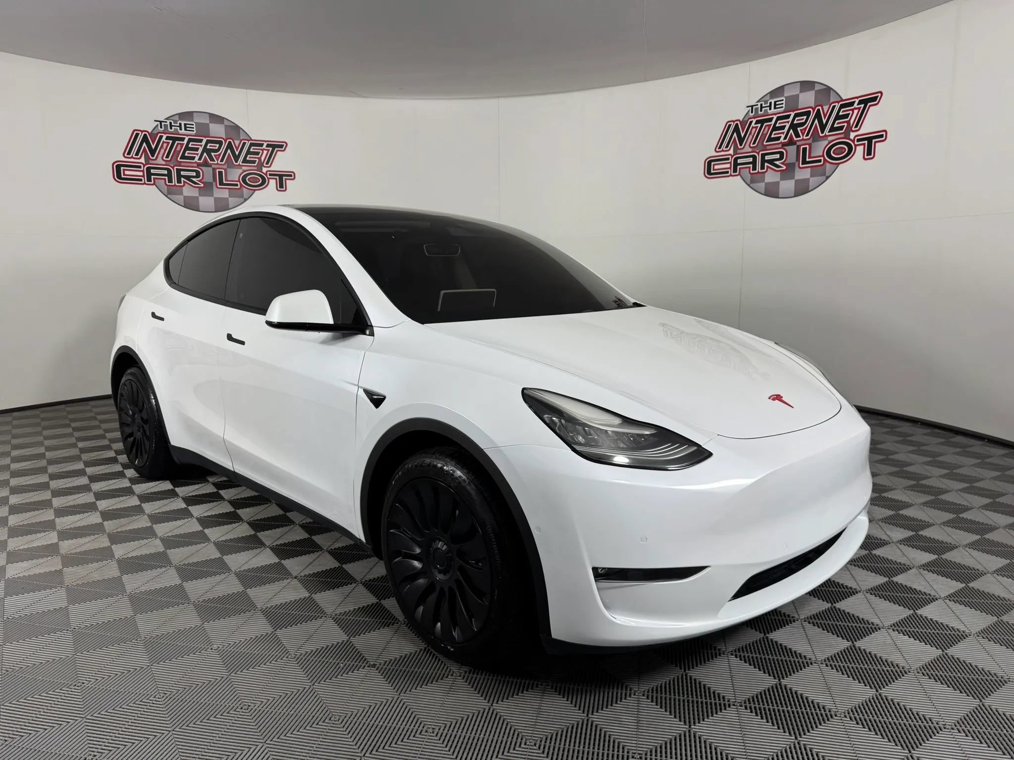 Used 2020 Tesla Model Y Long Range AWD/4WD image 9