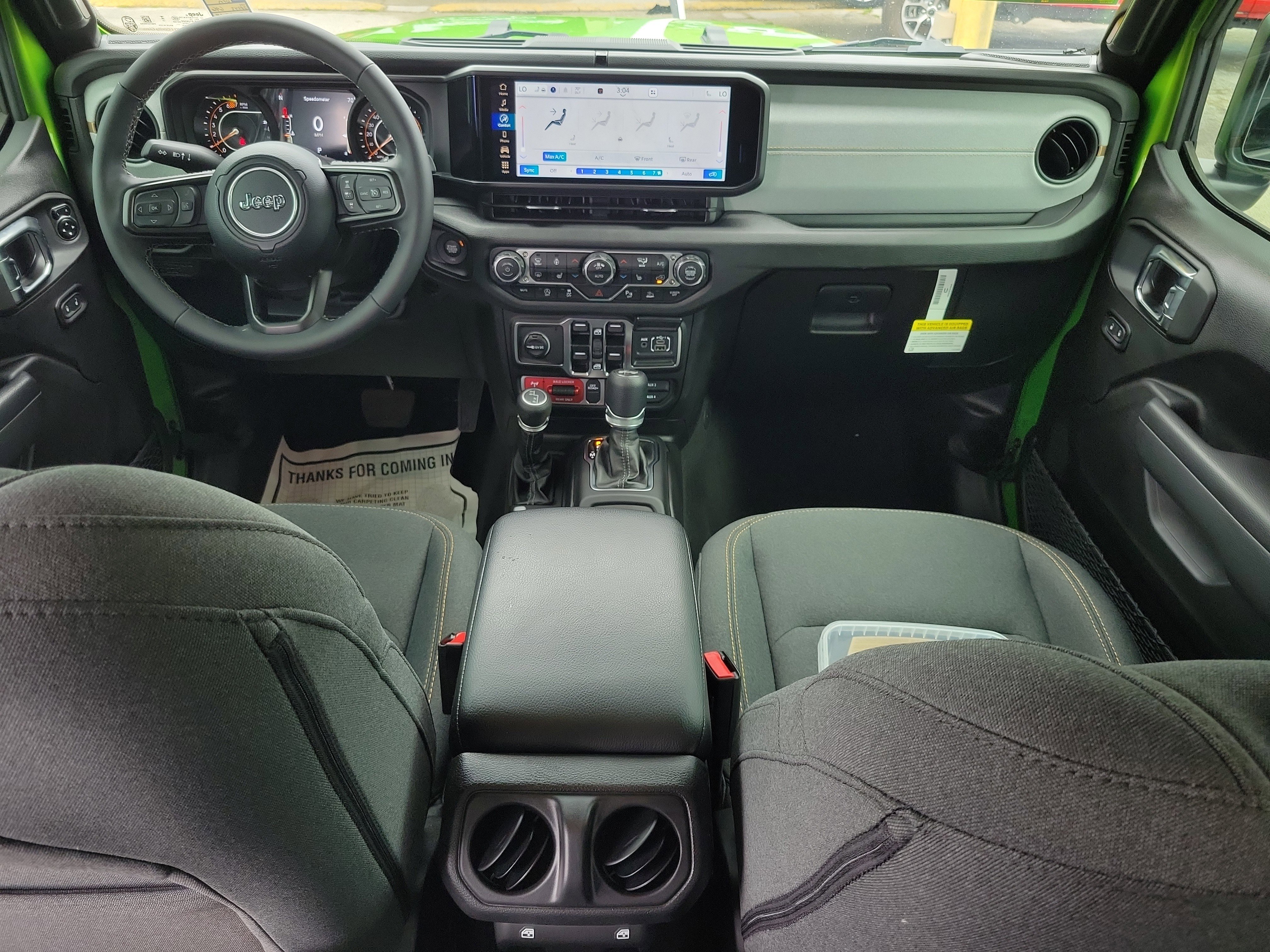 Used 2025 Jeep Wrangler Willys AWD/4WD image 10