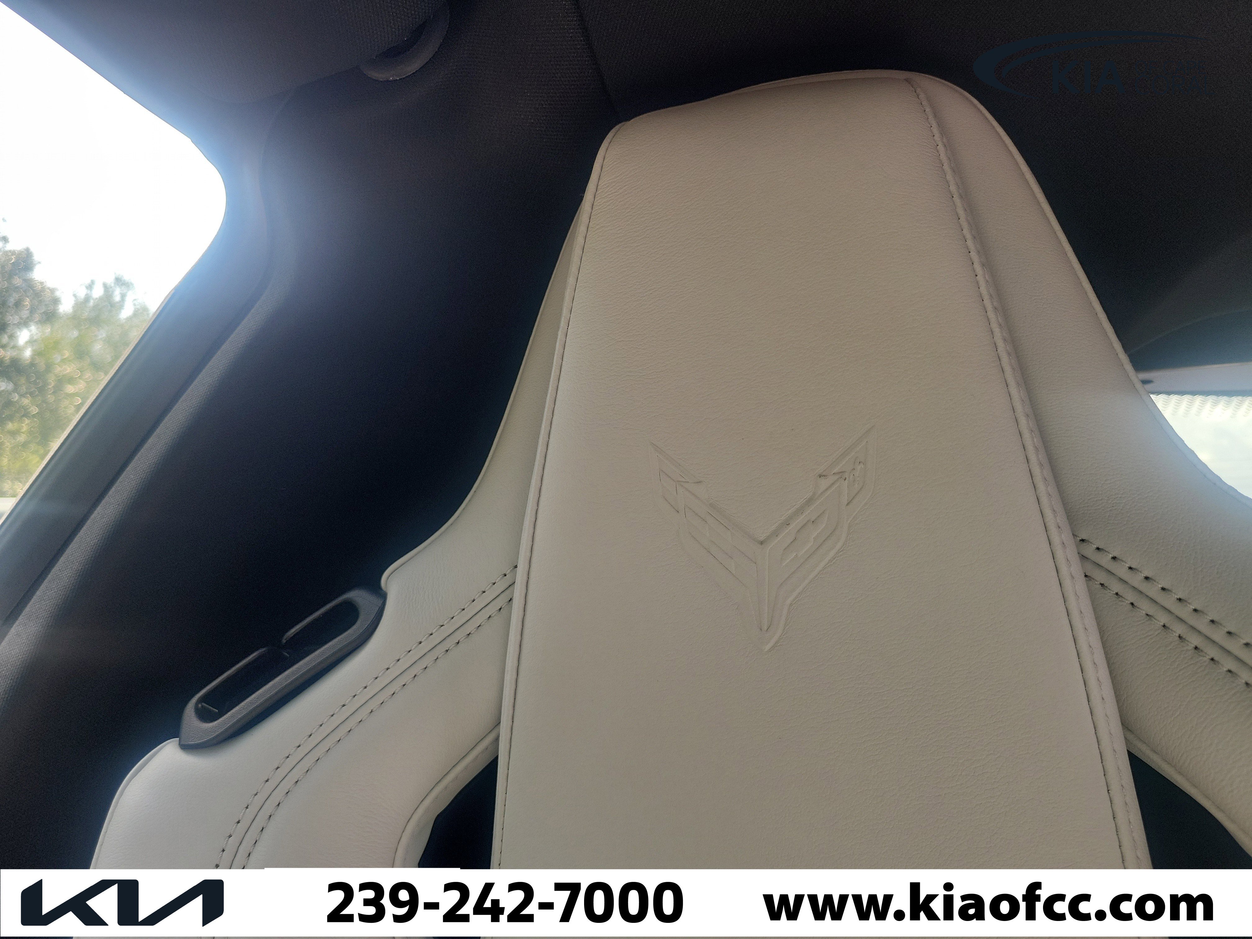 Used 2020 Chevrolet Corvette Stingray Preferred Cpe w/ 2LT Preferred Equipment Group RWD image 28