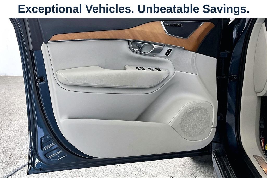 Used 2021 Volvo XC90 T6 Momentum w/ Advanced Package AWD/4WD image 22