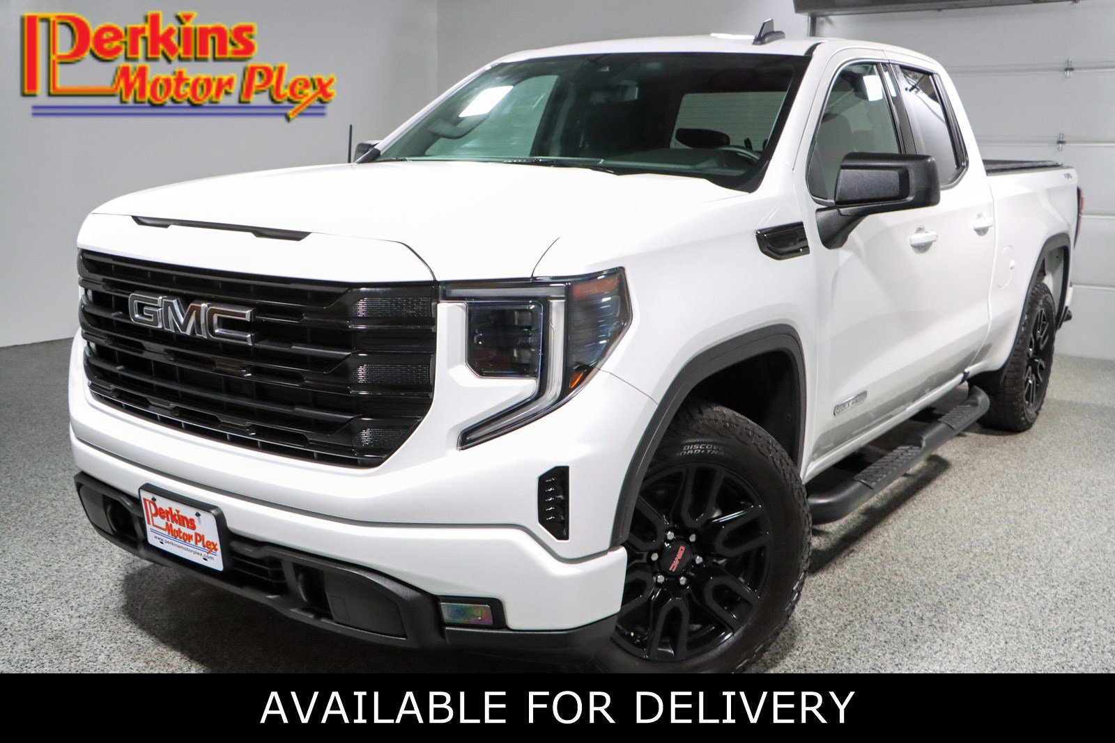 Used 2023 GMC Sierra 1500 Elevation image 1