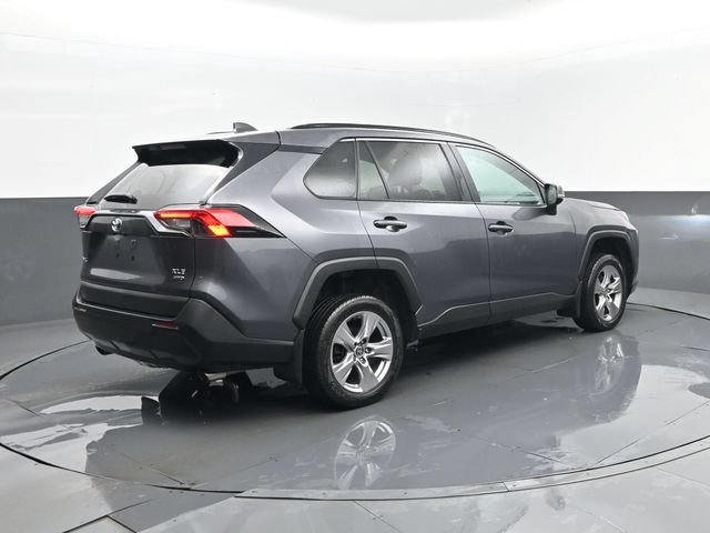 Used 2022 Toyota RAV4 XLE AWD/4WD image 19