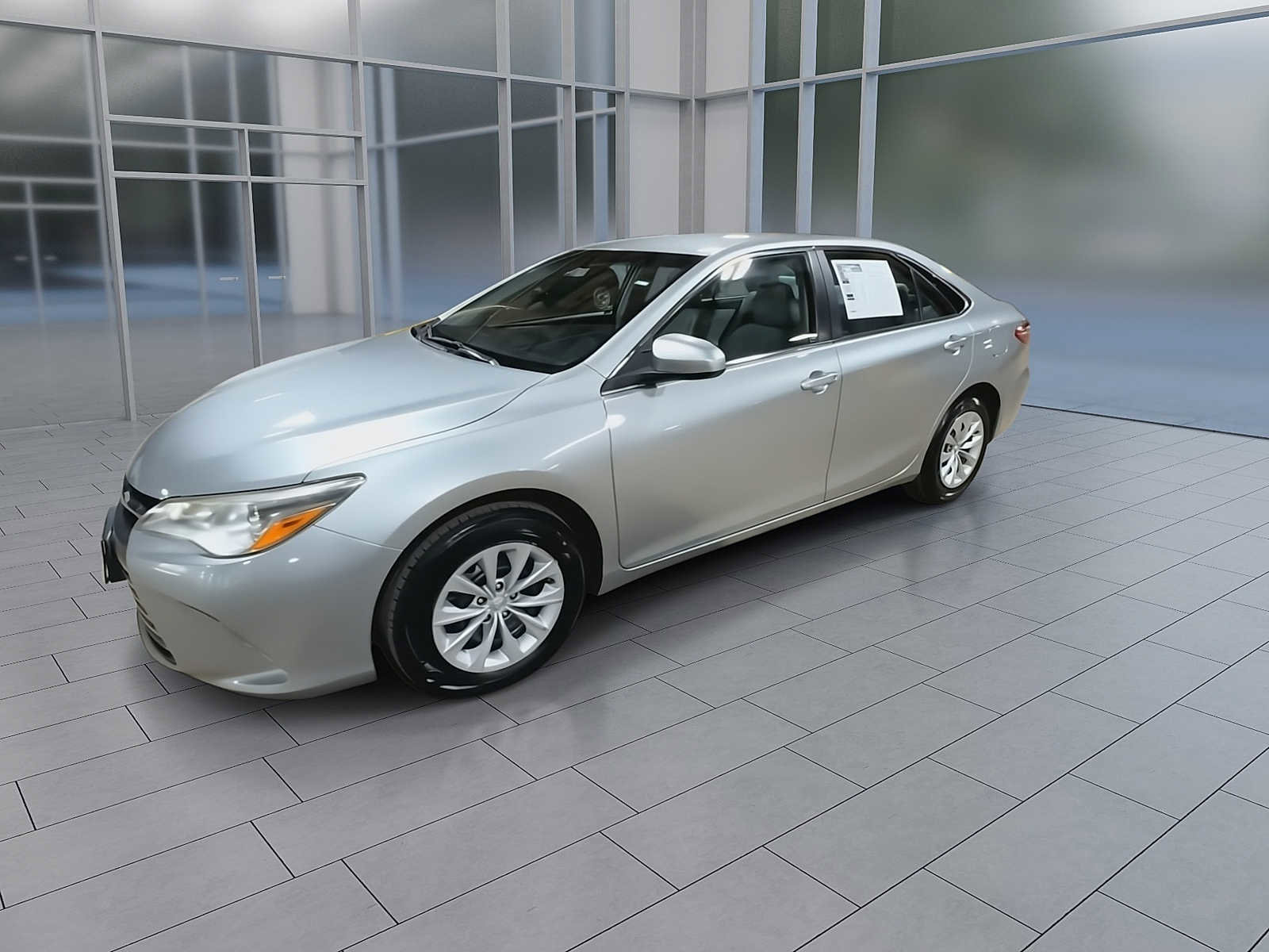 Used 2016 Toyota Camry LE FWD image 4