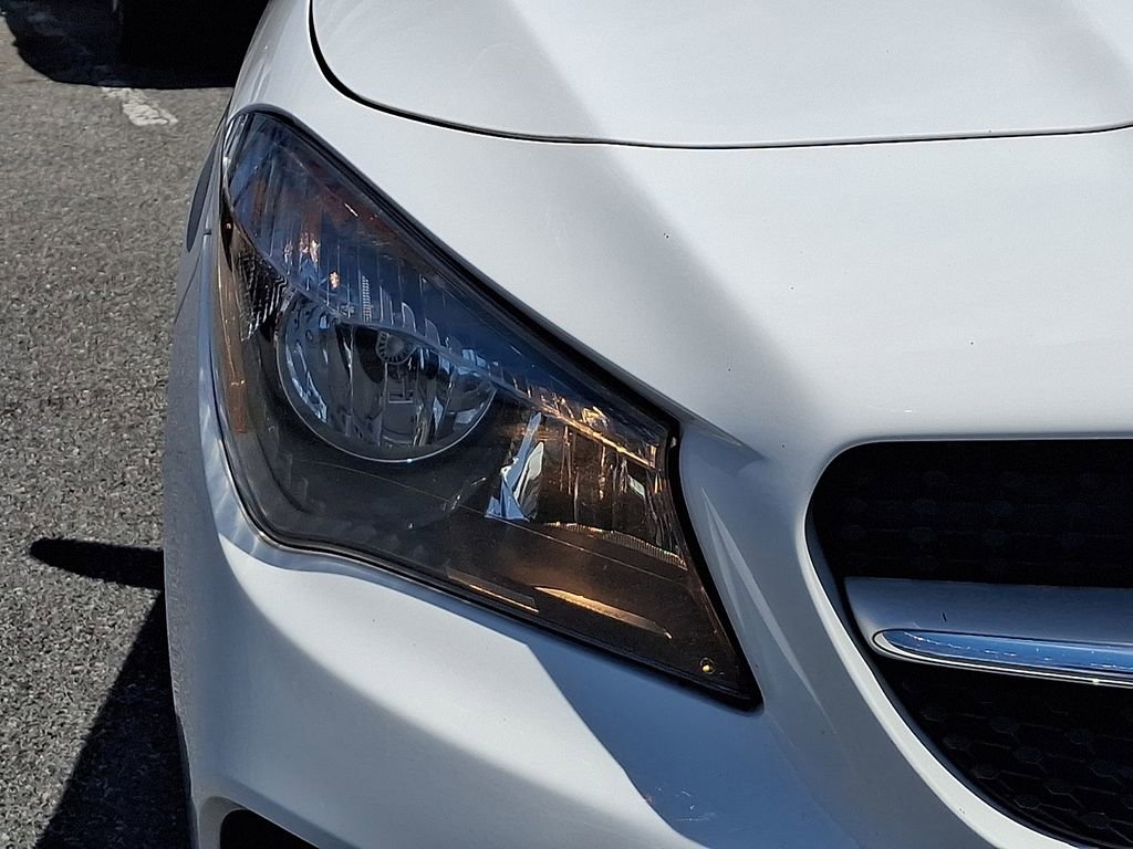 Used 2019 Mercedes-Benz CLA 250 4MATIC image 11