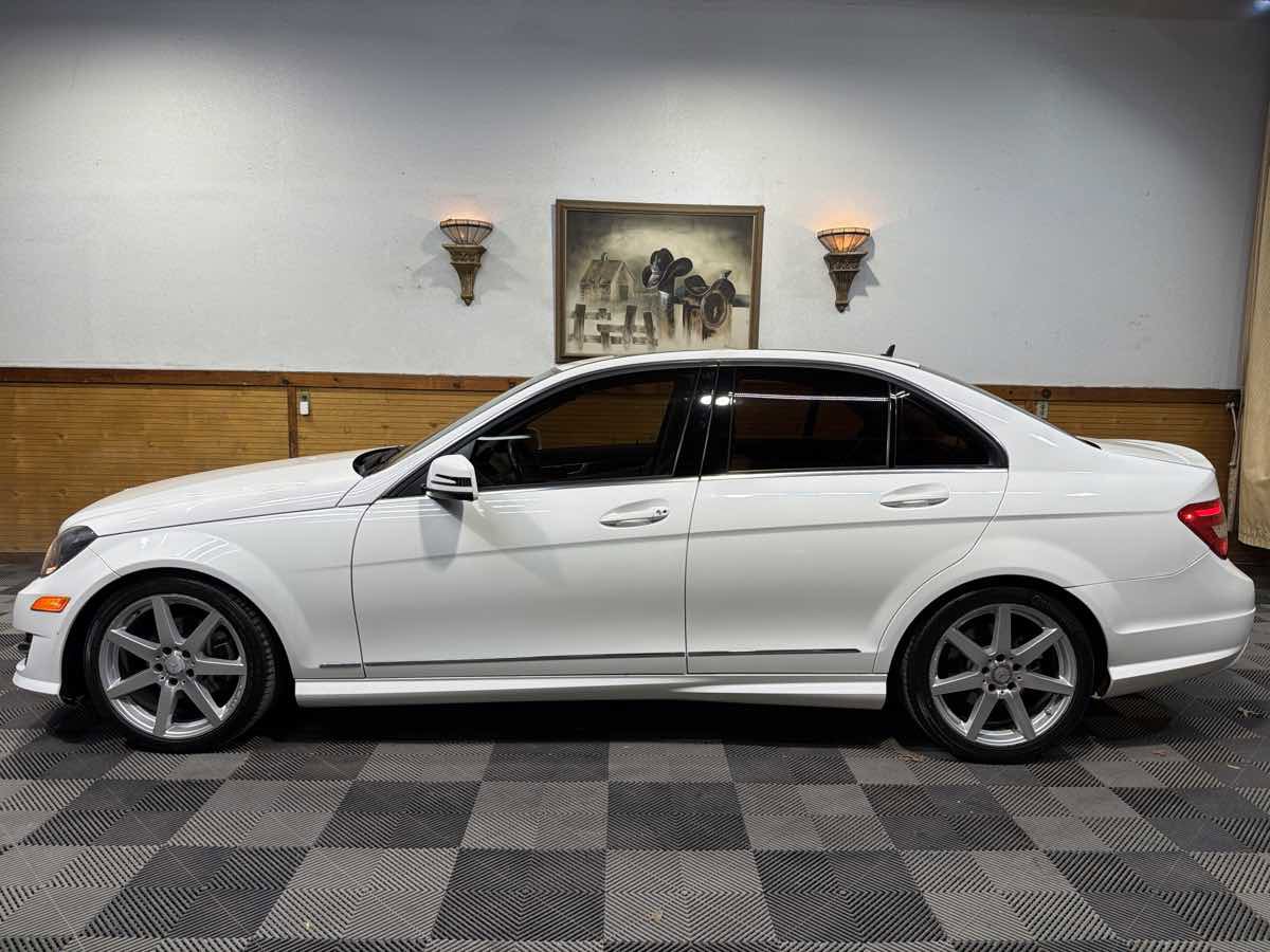 Used 2014 Mercedes-Benz C 250 Sedan w/ 18" AMG 7-Spoke Alloy Package image 2